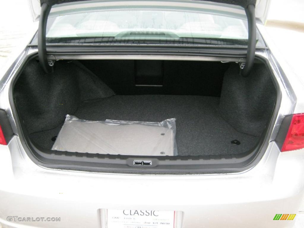 2011 Buick Lucerne CX Trunk Photo #39201983