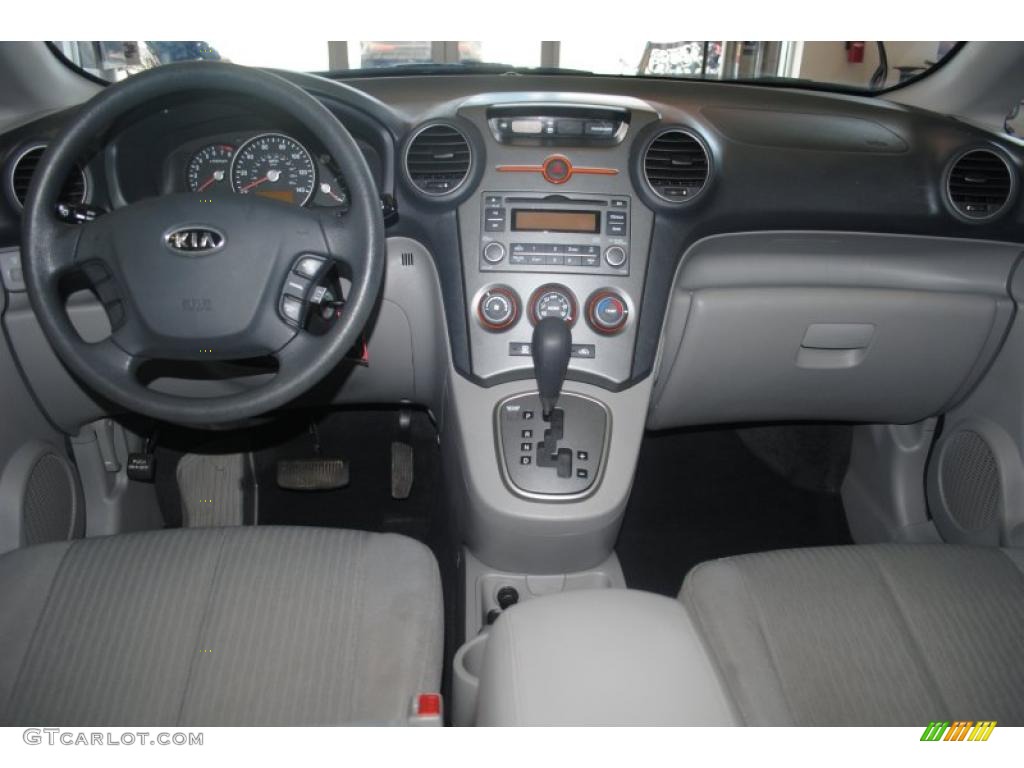 2008 Kia Rondo LX Gray Dashboard Photo #39202343