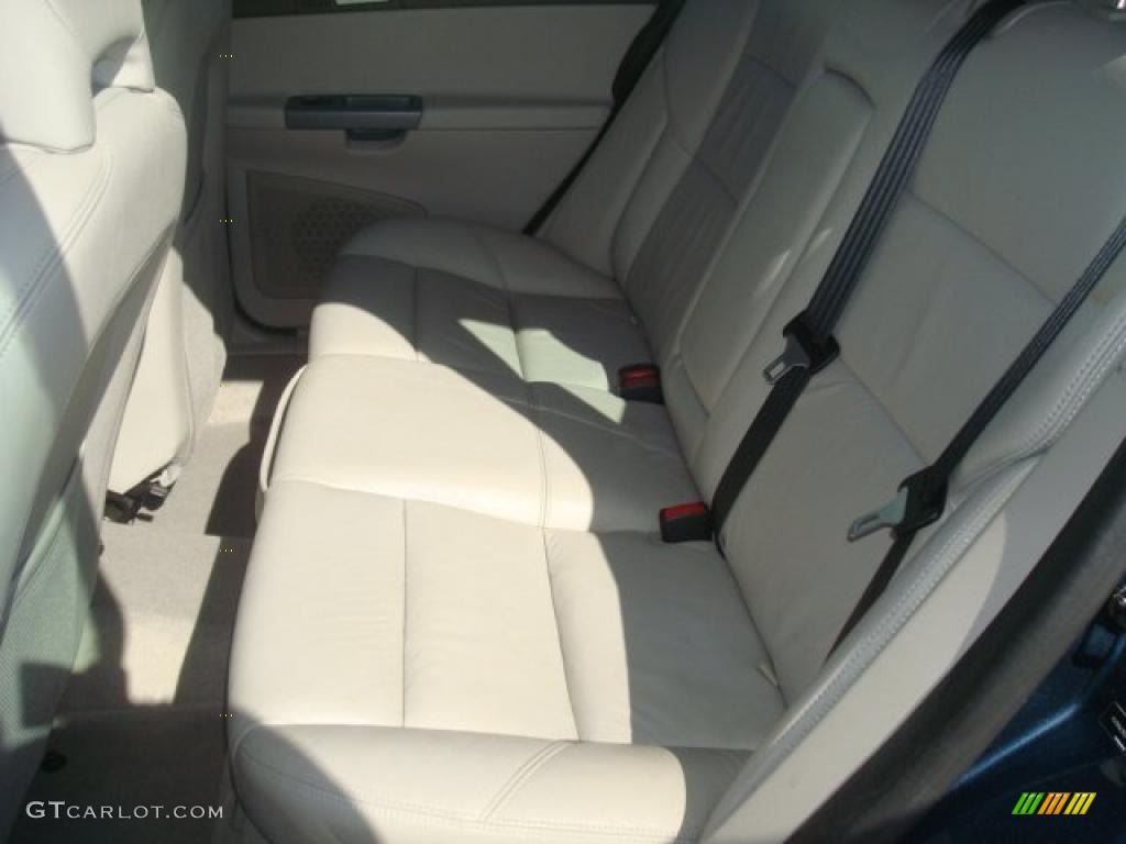 Dark Beige/Quartz Interior 2008 Volvo V50 2.4i Photo #39203415