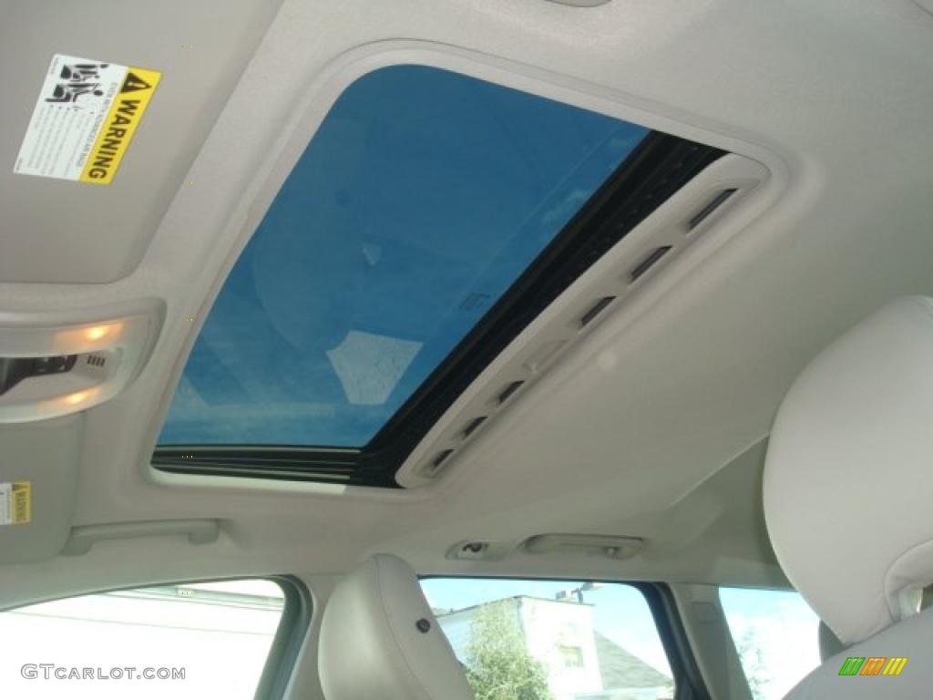 2008 Volvo V50 2.4i Sunroof Photos