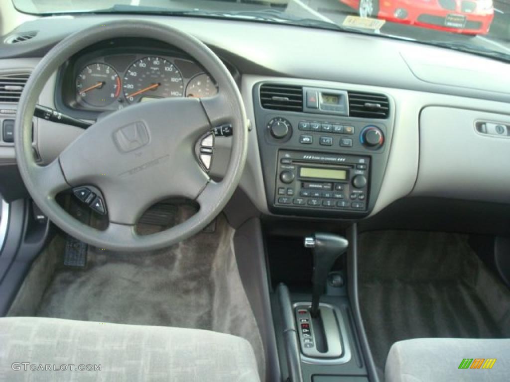 2002 Honda Accord EX Sedan Quartz Gray Dashboard Photo #39203939
