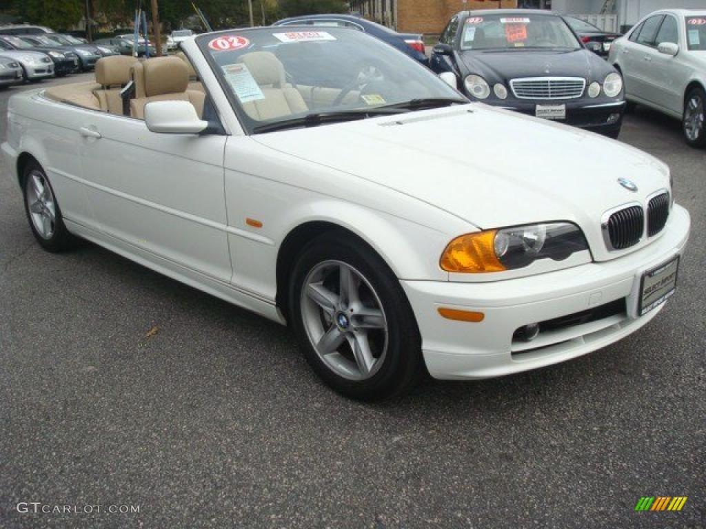 2002 3 Series 325i Convertible - Alpine White / Sand photo #8