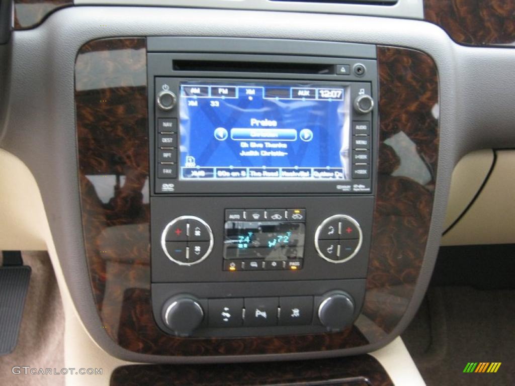2011 GMC Sierra 1500 Denali Crew Cab 4x4 Controls Photo #39205125