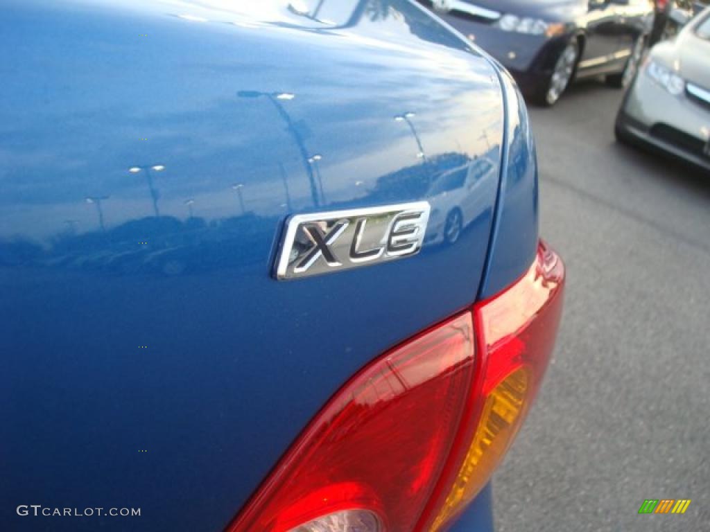 2009 Toyota Corolla XLE Marks and Logos Photos