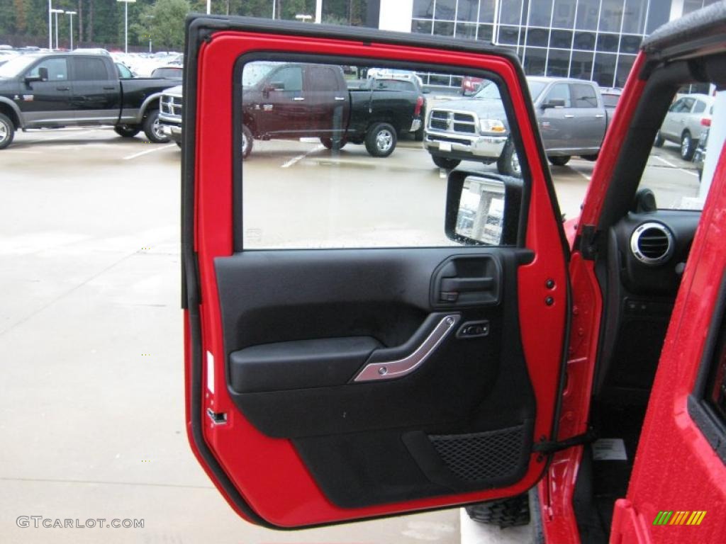 2011 Jeep Wrangler Unlimited Rubicon 4x4 Black Door Panel Photo #39207682