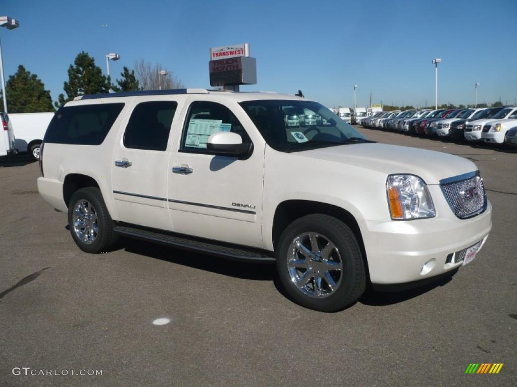 White Diamond Tintcoat 2011 GMC Yukon XL Denali AWD Exterior Photo #39207766