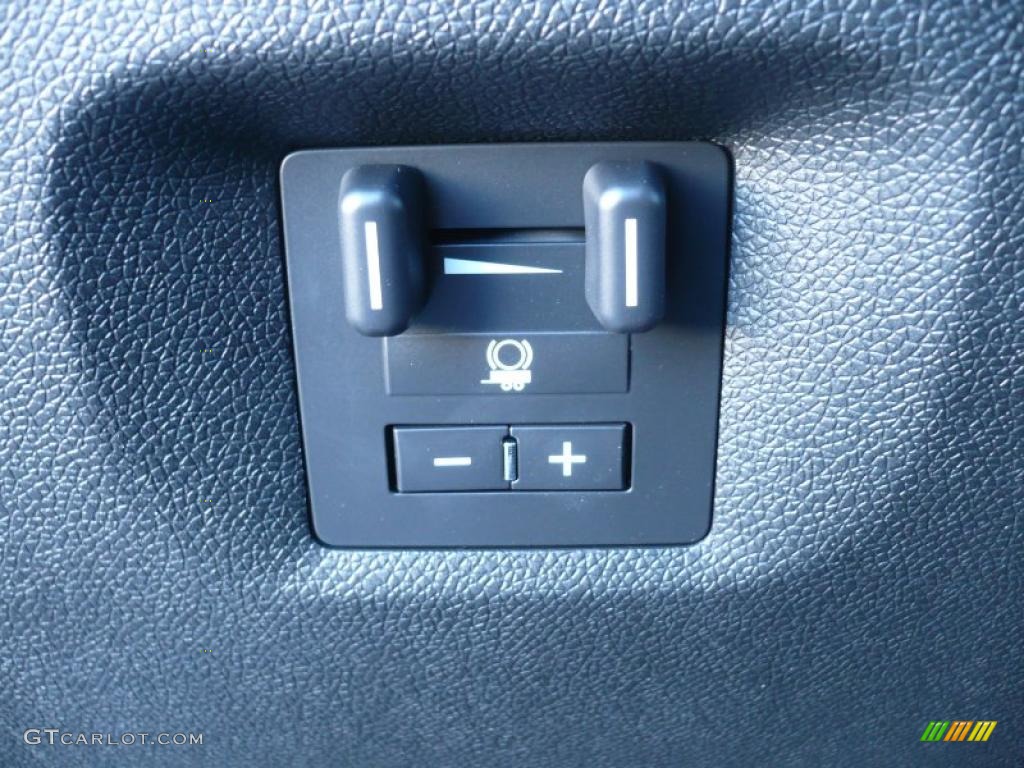 2011 GMC Sierra 1500 Denali Crew Cab 4x4 Controls Photo #39208314