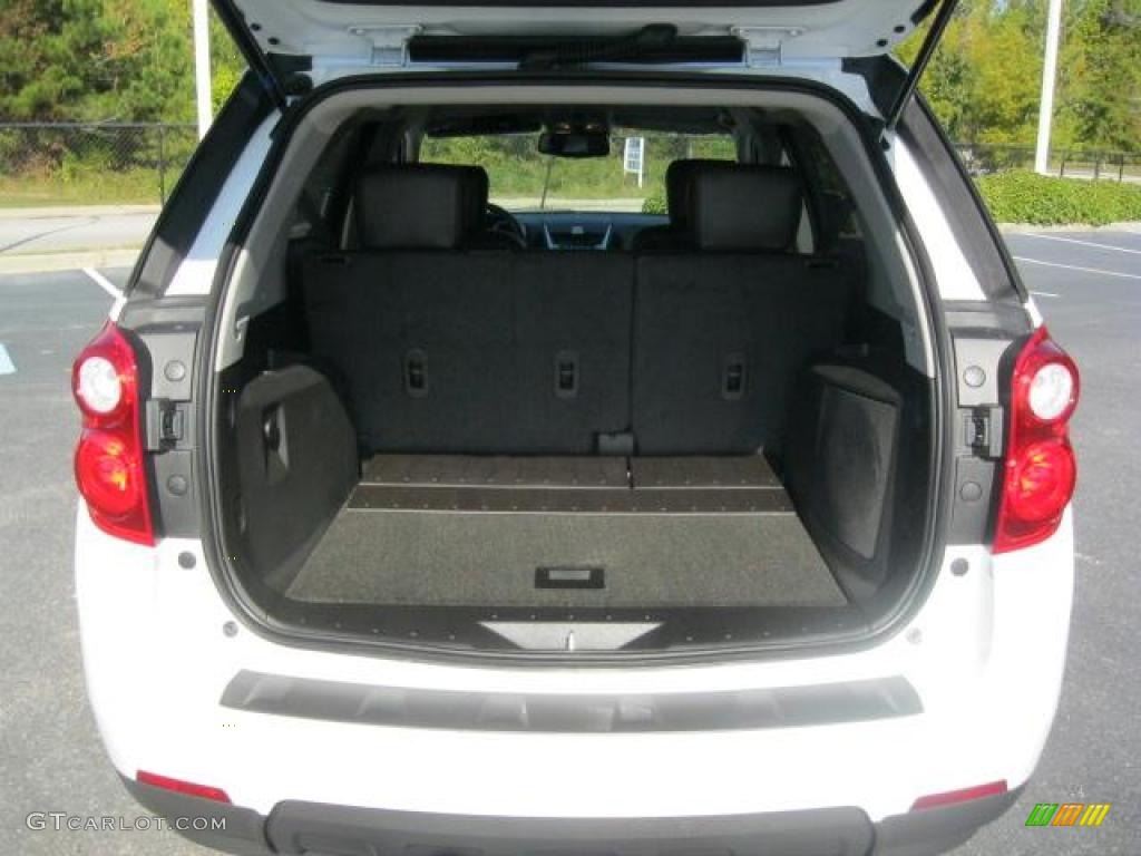 2011 Chevrolet Equinox LT Trunk Photo #39208482