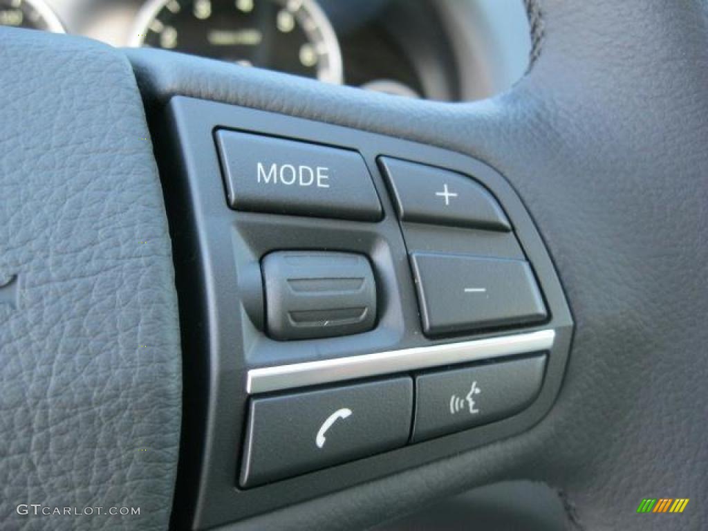 2011 BMW 7 Series 740Li Sedan Controls Photo #39209202
