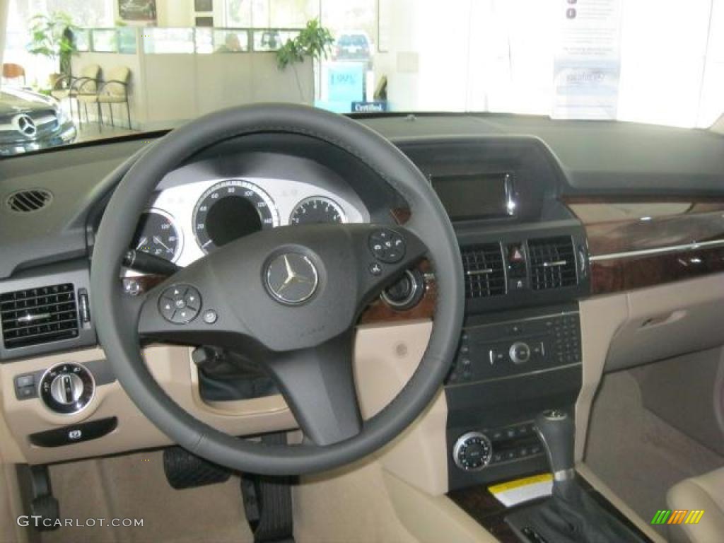 2011 Mercedes-Benz GLK 350 Almond/Black Dashboard Photo #39209414