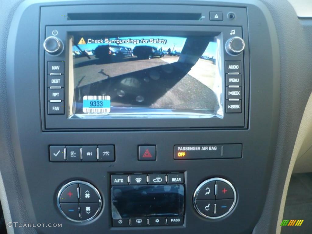 2011 Buick Enclave CXL AWD Controls Photo #39209926