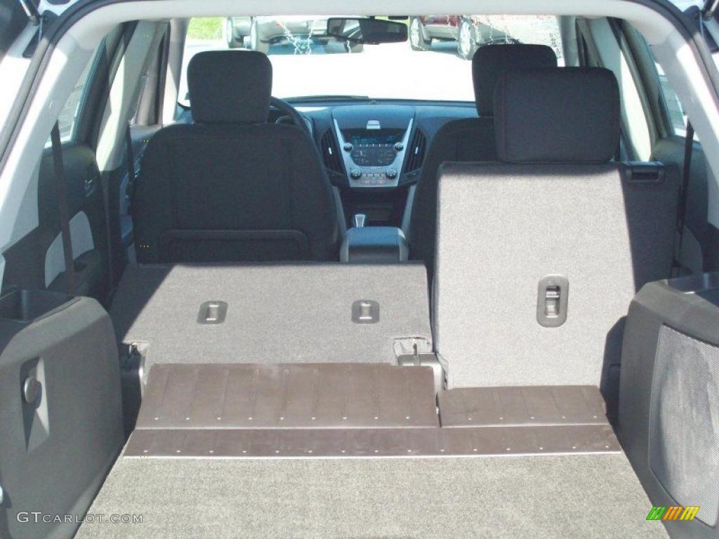 2011 Chevrolet Equinox LS AWD Trunk Photo #39210078