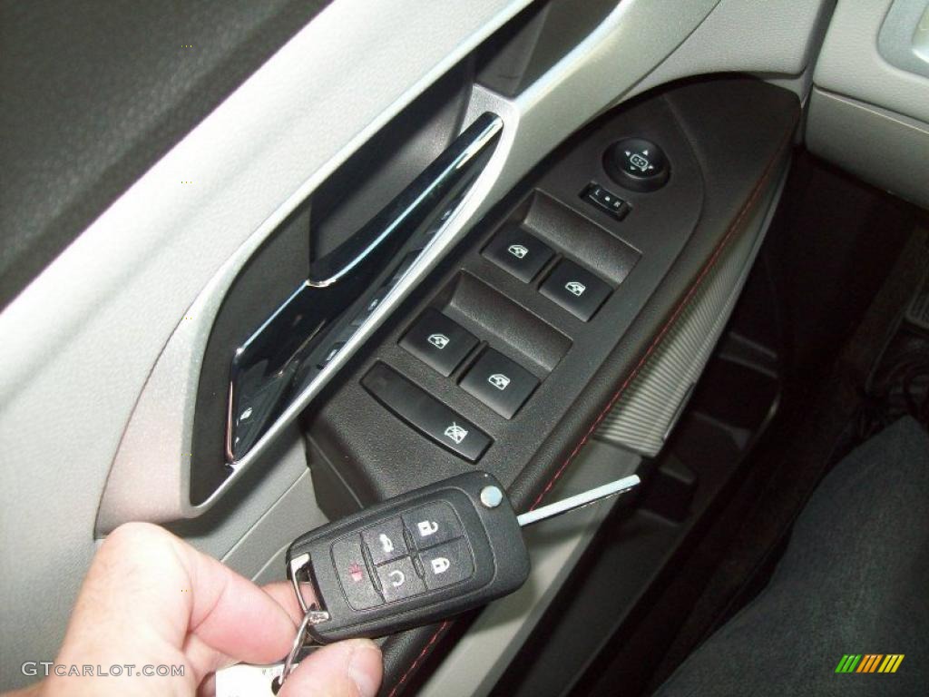 2011 Chevrolet Equinox LTZ AWD Controls Photo #39210278