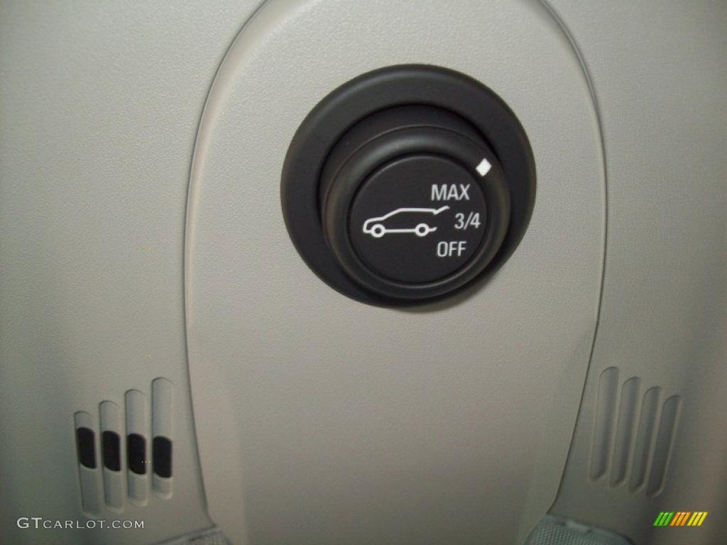2011 Chevrolet Equinox LTZ AWD Controls Photo #39210650