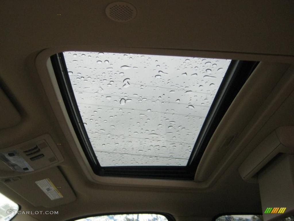 2011 Chevrolet Tahoe LTZ Sunroof Photos