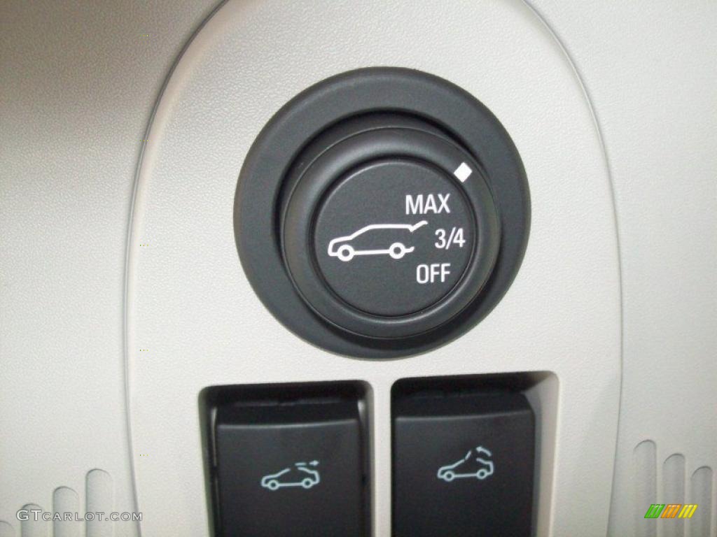 2011 Chevrolet Equinox LTZ AWD Controls Photo #39211190