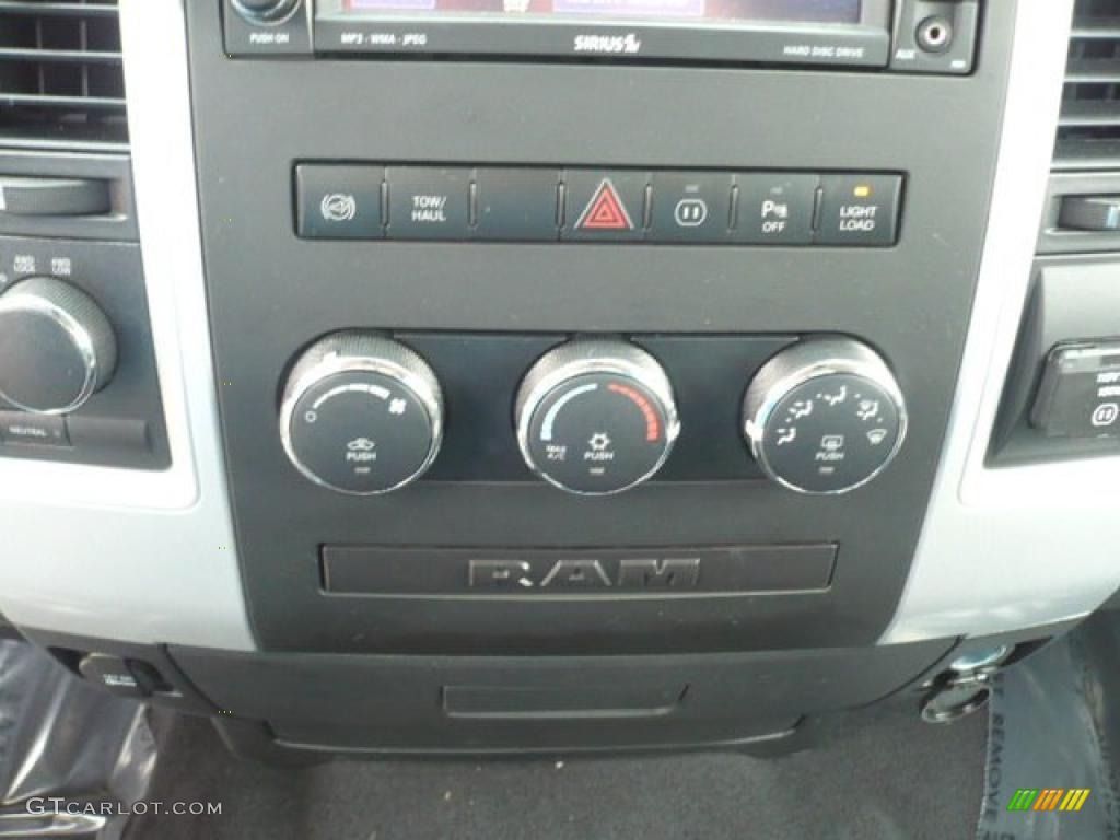 2010 Dodge Ram 2500 SLT Mega Cab 4x4 Controls Photo #39211634