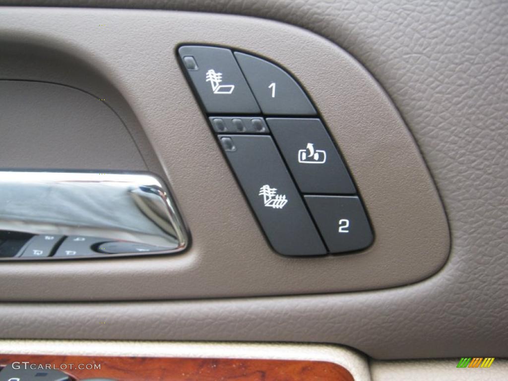 2011 Chevrolet Tahoe LT Controls Photo #39212114