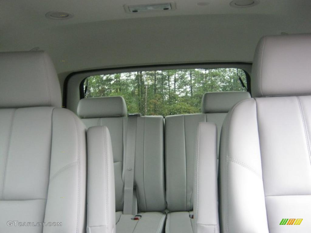 Light Titanium/Dark Titanium Interior 2011 Chevrolet Tahoe LT Photo #39212582