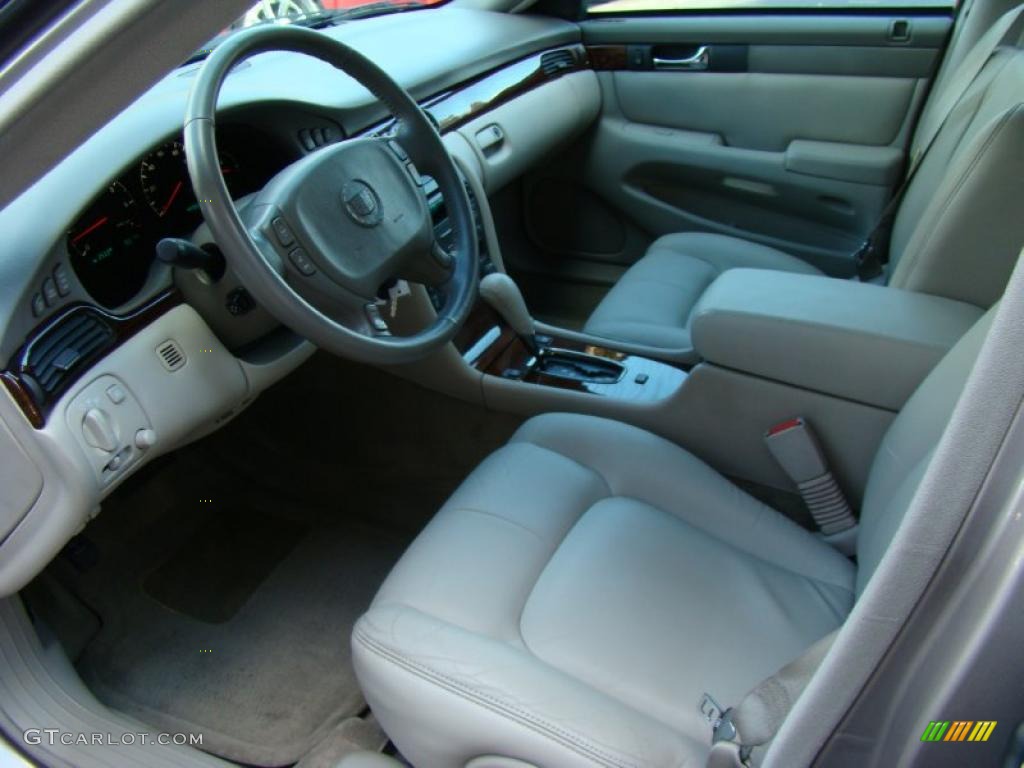 Shale Interior 2004 Cadillac Seville SLS Photo #39216714