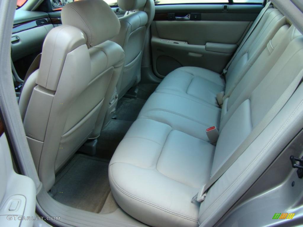 Shale Interior 2004 Cadillac Seville SLS Photo #39216739