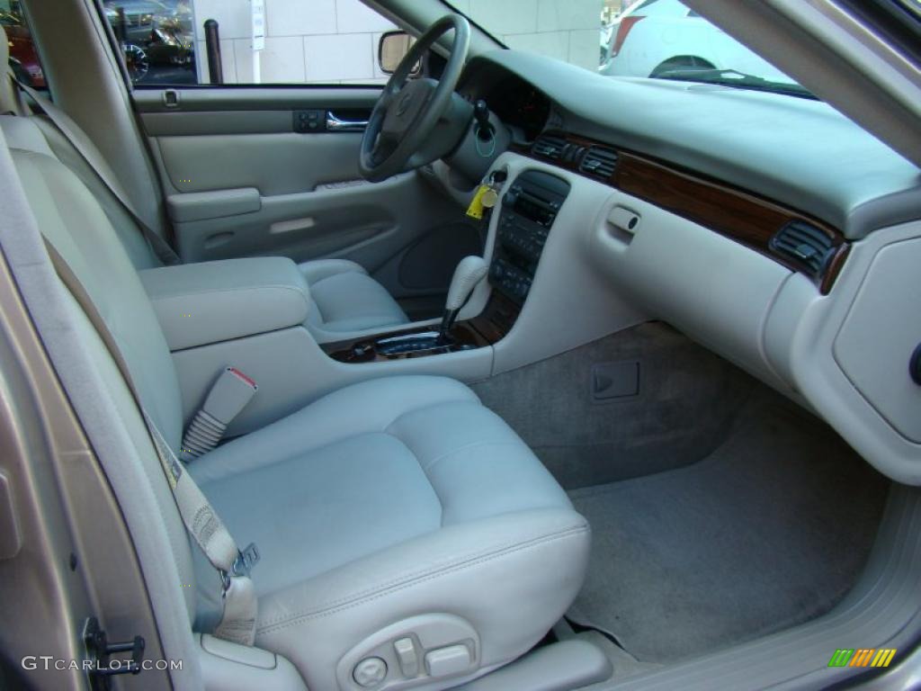 2004 Cadillac Seville SLS Shale Dashboard Photo #39216870