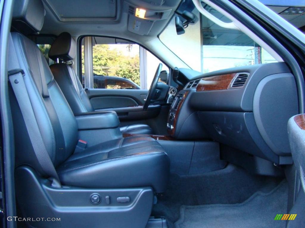 Ebony Interior 2007 Chevrolet Suburban 1500 LTZ 4x4 Photo #39218246