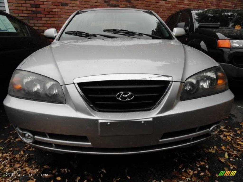2004 Elantra GLS Sedan - Sterling Silver / Gray photo #2