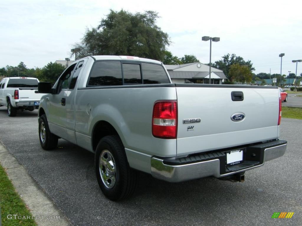 2005 F150 XL Regular Cab - Silver Metallic / Medium Flint Grey photo #3