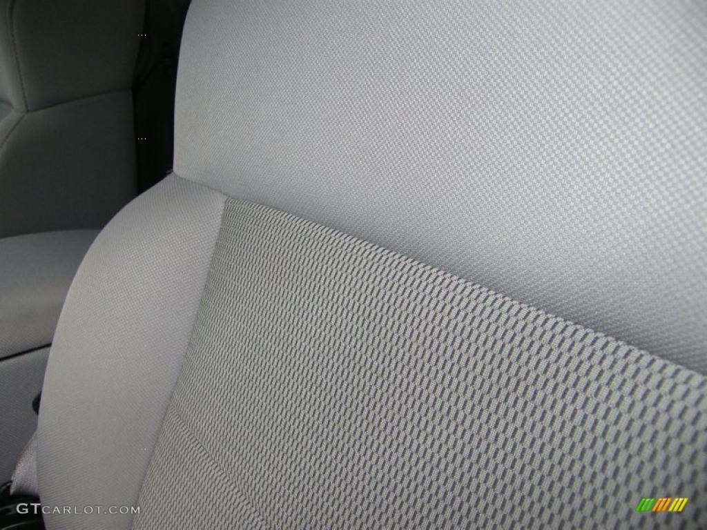 2005 F150 XL Regular Cab - Silver Metallic / Medium Flint Grey photo #15