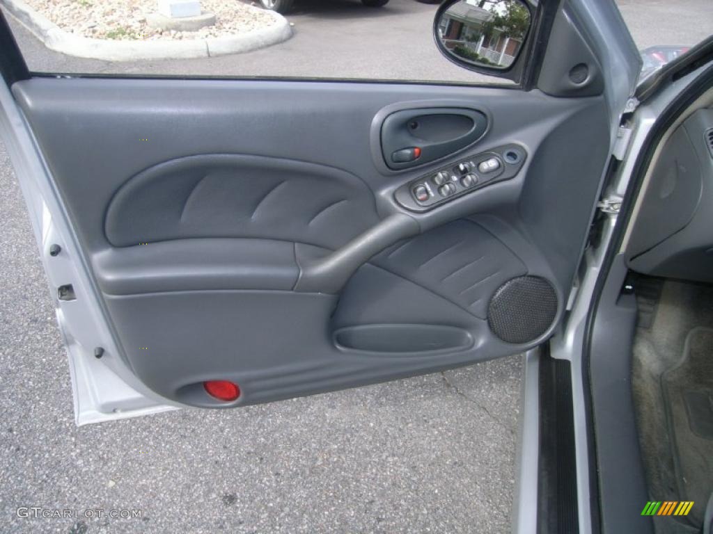 2003 Pontiac Grand Am GT Sedan Dark Pewter Door Panel Photo #39220150