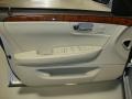 Light Platinum - DTS Sedan Photo No. 13