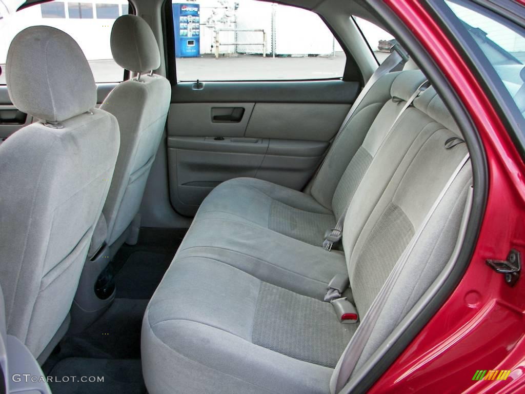 2003 Taurus SES - Matador Red Metallic / Medium Graphite photo #15