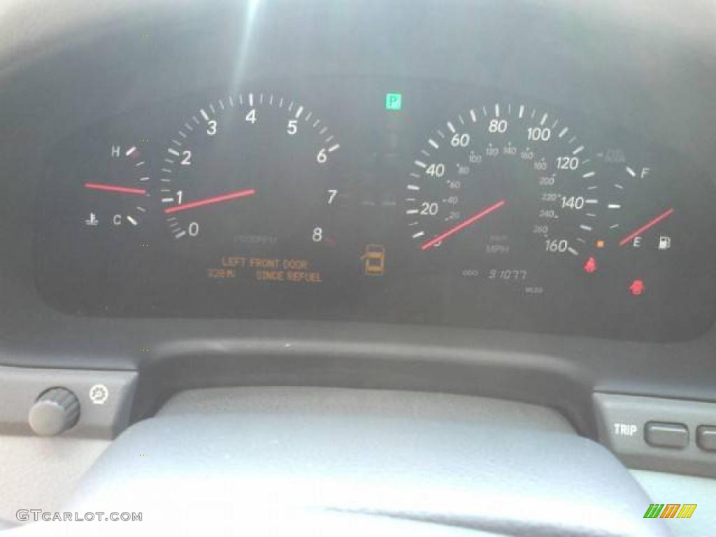 2001 Lexus LS 430 Gauges Photo #39224390