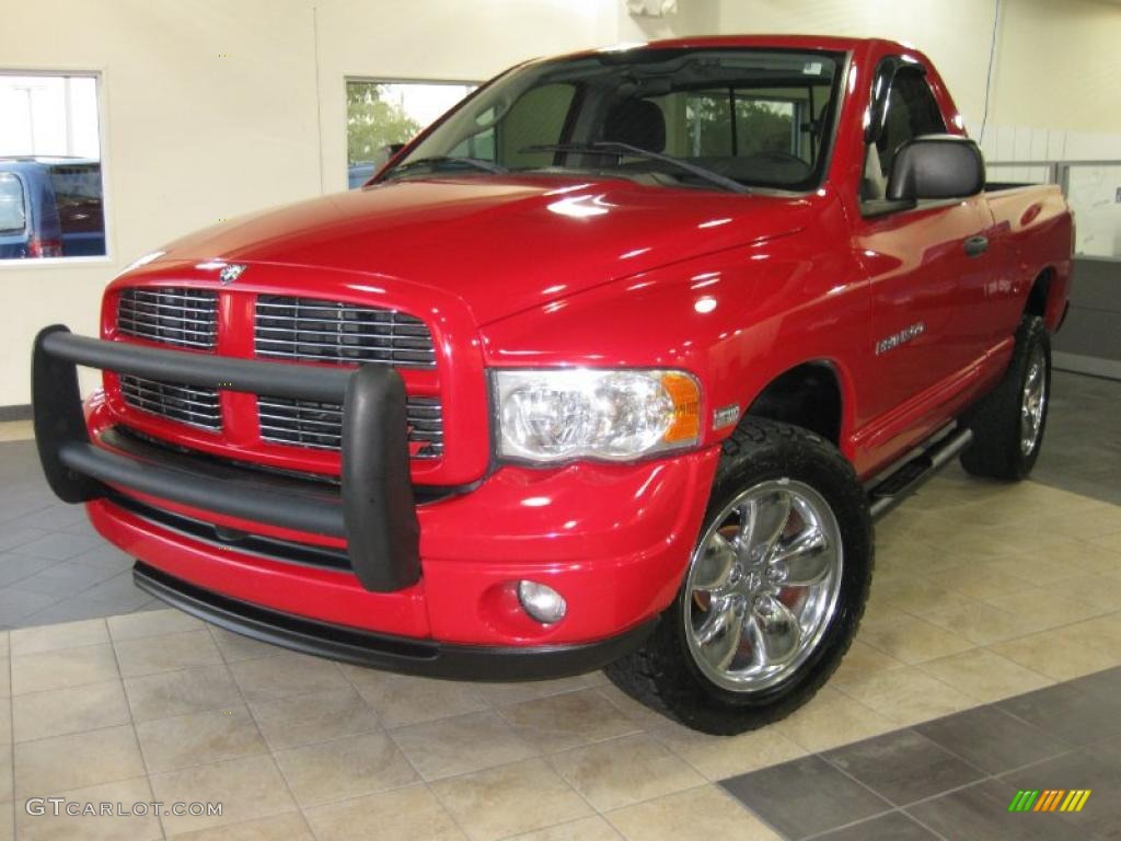 2005 Ram 1500 SLT Regular Cab 4x4 - Flame Red / Dark Slate Gray photo #2