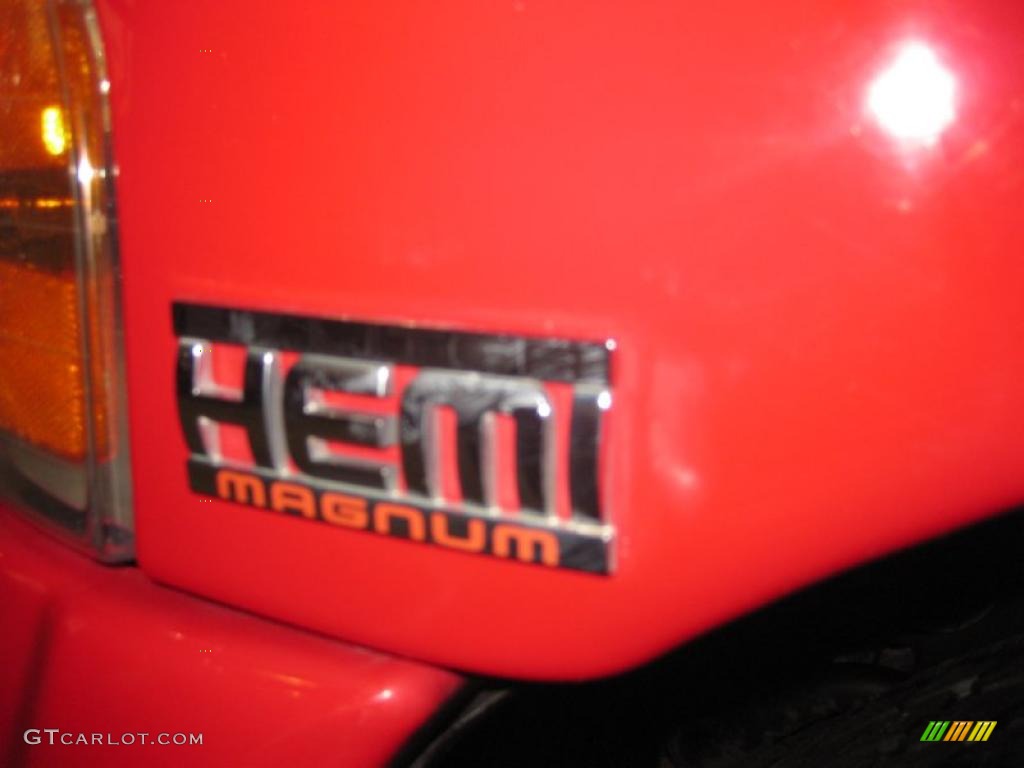 2005 Ram 1500 SLT Regular Cab 4x4 - Flame Red / Dark Slate Gray photo #18