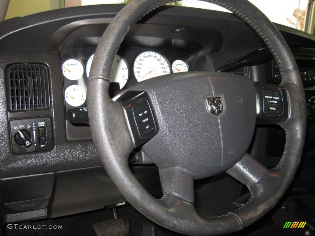 2005 Ram 1500 SLT Regular Cab 4x4 - Flame Red / Dark Slate Gray photo #24