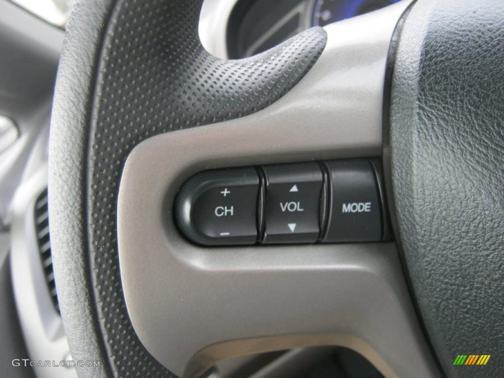 2006 Honda Civic EX Sedan Controls Photo #39226010