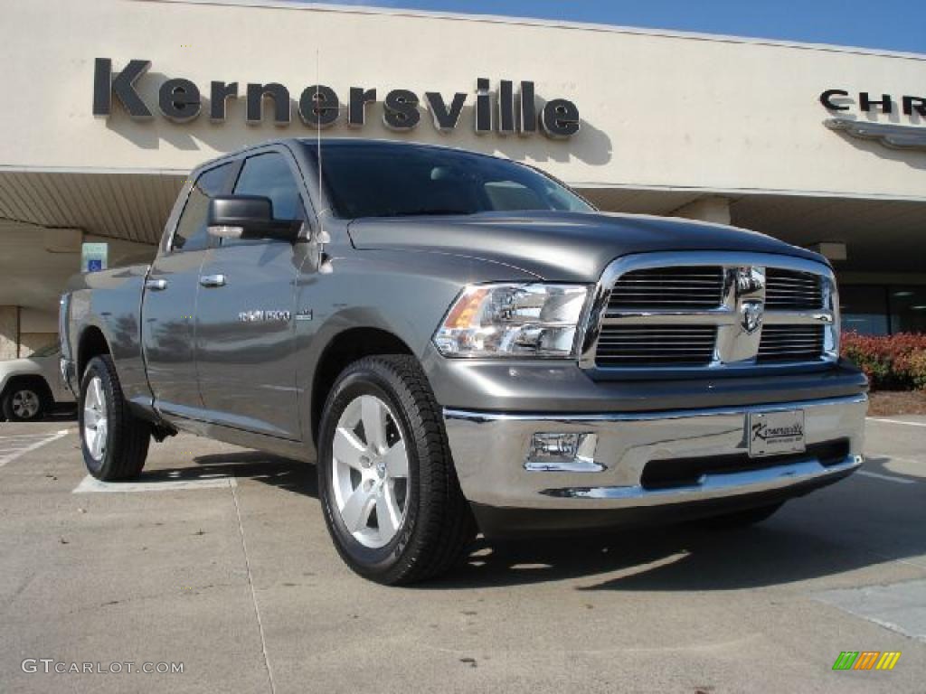 2011 Ram 1500 Big Horn Quad Cab 4x4 - Mineral Gray Metallic / Dark Slate Gray/Medium Graystone photo #1