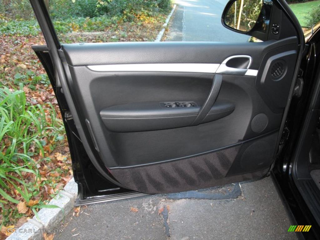 2006 Porsche Cayenne Tiptronic Black Door Panel Photo #39227315