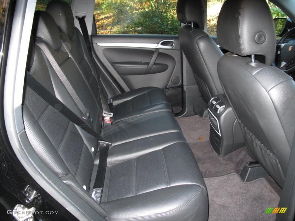 Black Interior 2006 Porsche Cayenne Tiptronic Photo #39227434