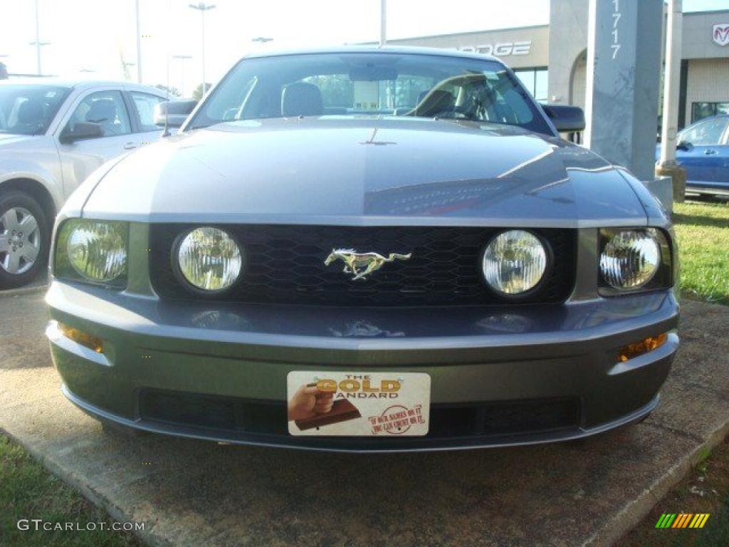 2007 Mustang GT Premium Coupe - Tungsten Grey Metallic / Light Graphite photo #7