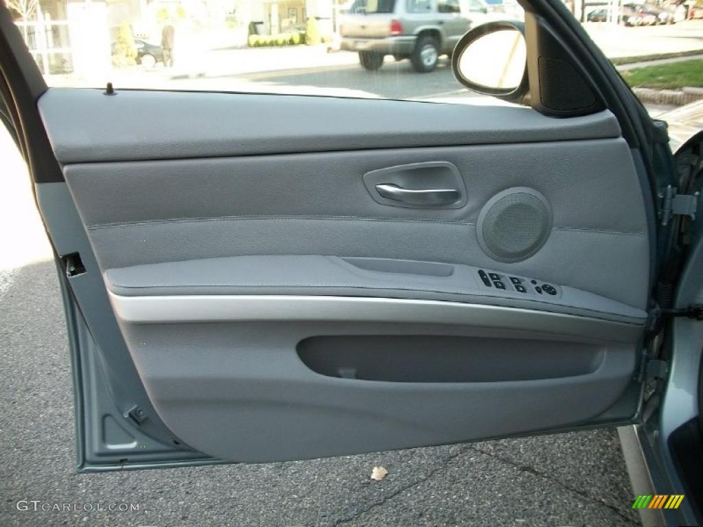 2007 3 Series 328i Sedan - Arctic Metallic / Grey photo #9