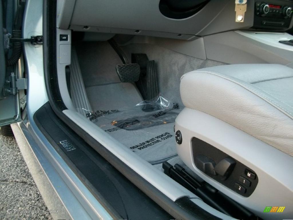 2007 3 Series 328i Sedan - Arctic Metallic / Grey photo #11