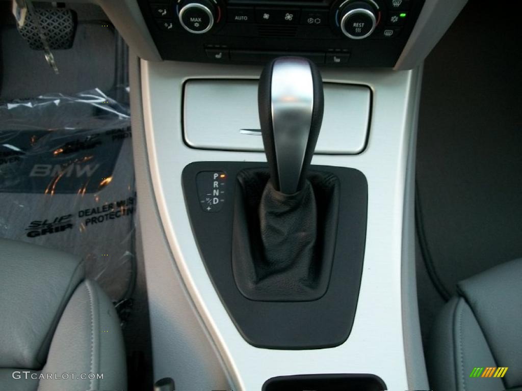 2007 3 Series 328i Sedan - Arctic Metallic / Grey photo #19