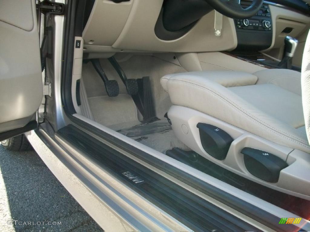 2009 1 Series 128i Coupe - Cashmere Silver Metallic / Taupe photo #11