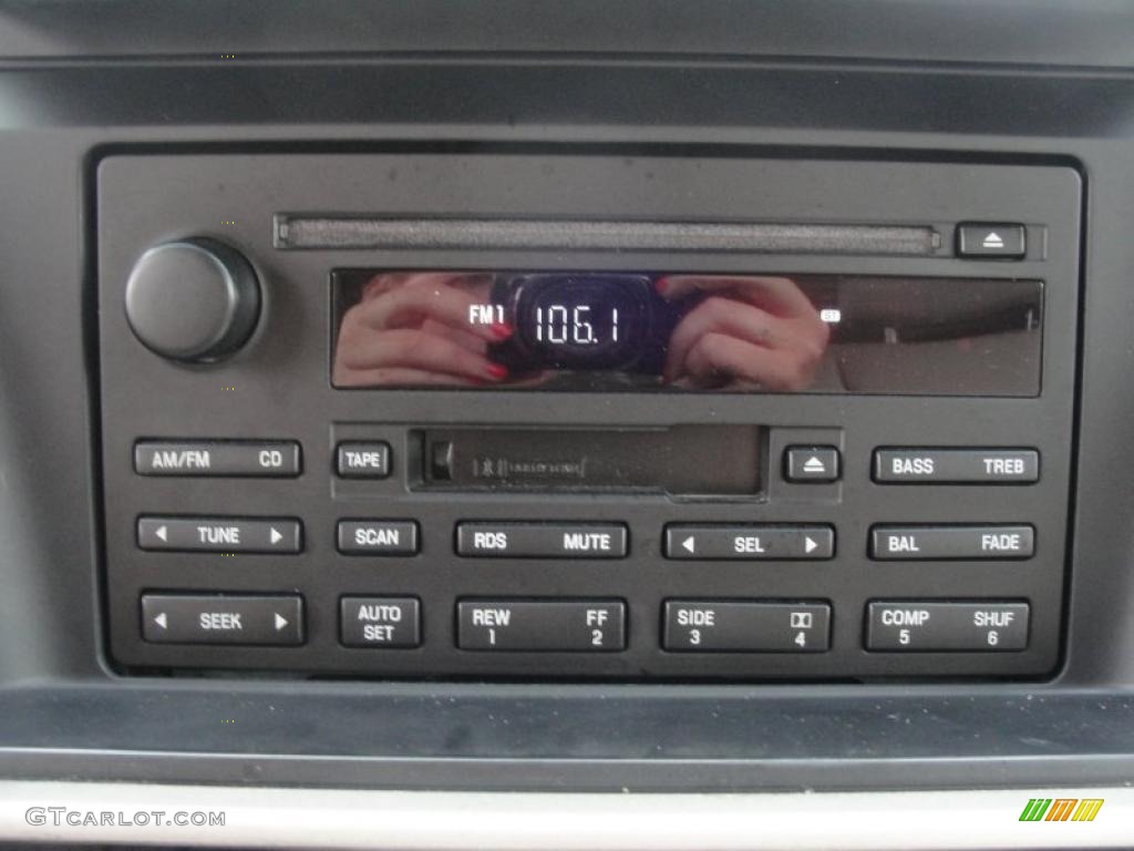 2003 Lincoln Aviator Luxury AWD Controls Photo #39230014