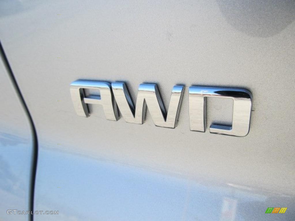 2010 Traverse LT AWD - Silver Ice Metallic / Ebony photo #5