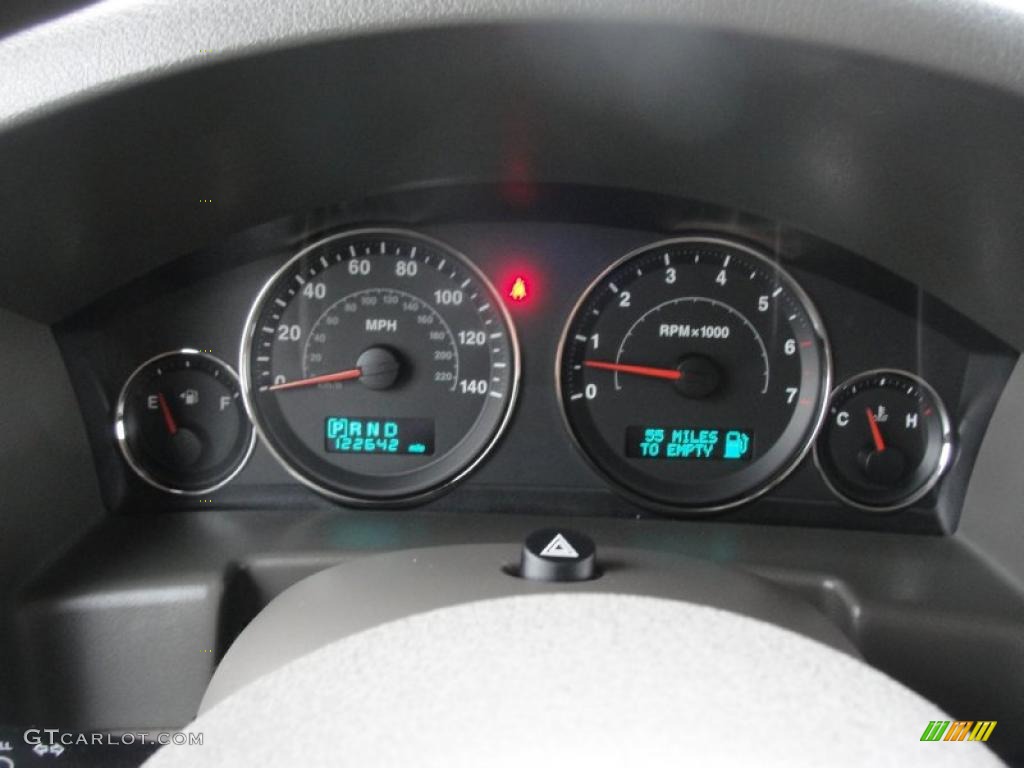 2006 Jeep Commander Standard Commander Model Gauges Photo #39231705