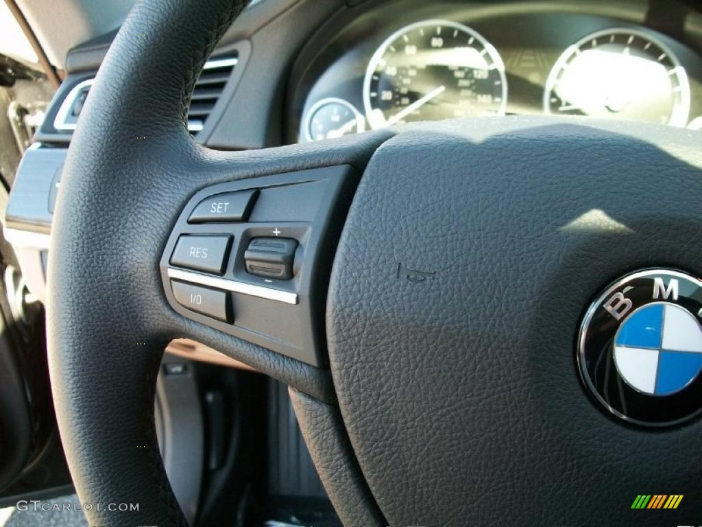 2011 BMW 7 Series 750Li Sedan Controls Photo #39232687